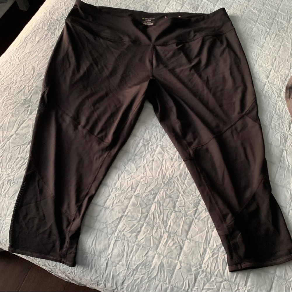 Black Athletic Leggings